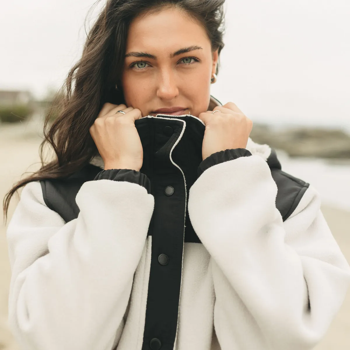 MAUI AND SONS - Poleron Polar Fog Beige Mujer Maui And Sons