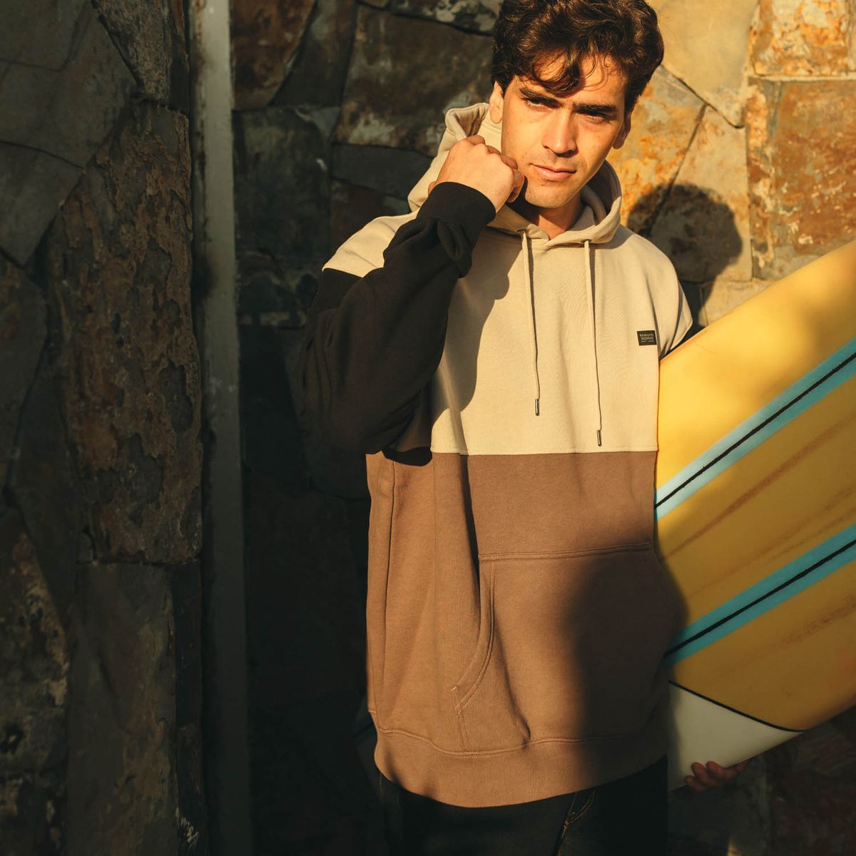 MAUI AND SONS - Poleron Canguro Driftx Café Hombre Maui And Sons