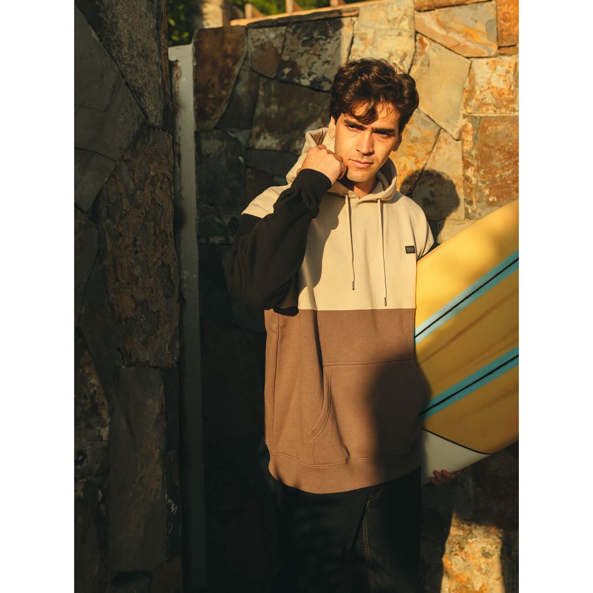 MAUI AND SONS - Poleron Canguro Driftx Café Hombre Maui And Sons