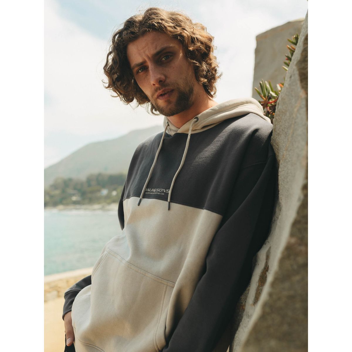 MAUI AND SONS - Poleron Canguro Foamix Beige Hombre Maui And Sons