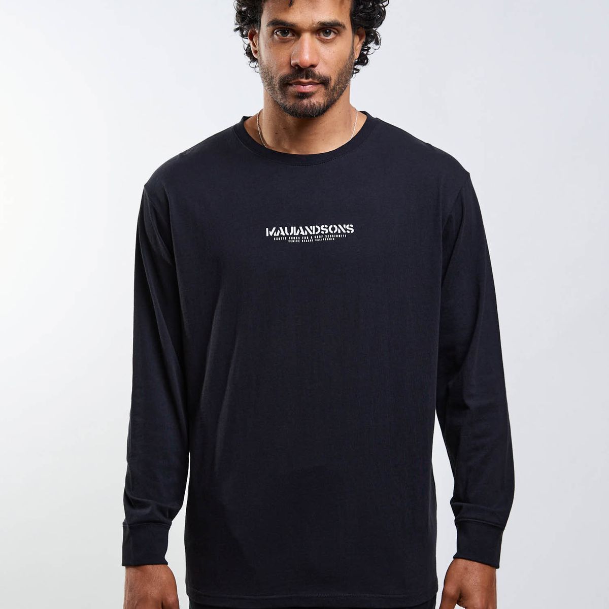MAUI AND SONS - Polera ML Stencil Negro Hombre Maui And Sons