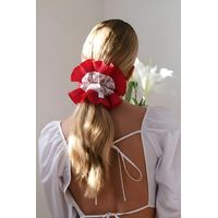 RUMBA SCRUNCHIE COLETA CON VUELO ESTILO PRINT