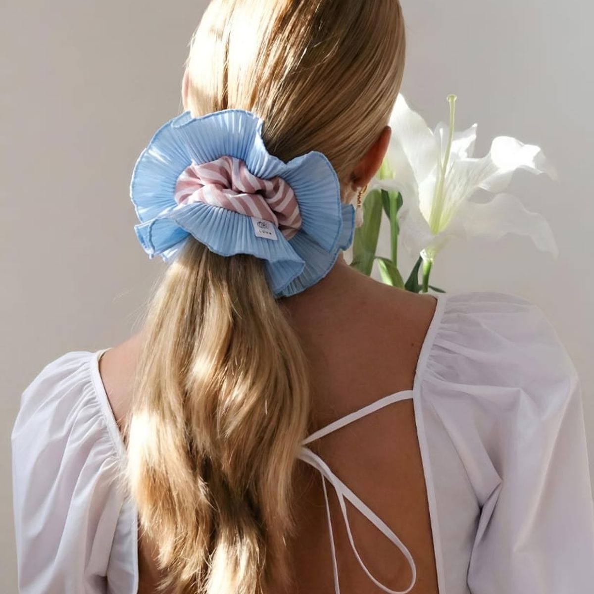 GENERICO - RUMBA SCRUNCHIE CON VUELO ESTILO CEBRA