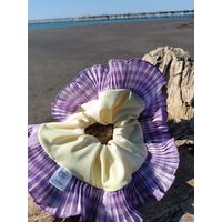 RUMBA SCRUNCHIE COLETA CON VUELO ESTILO CUADRILLE