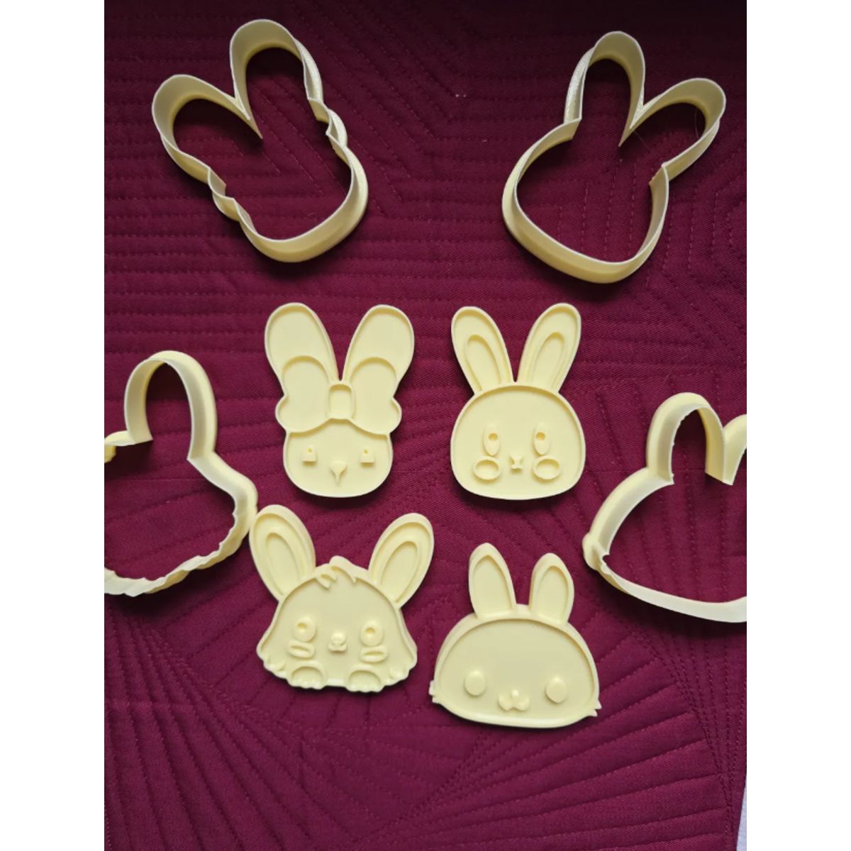 GENERICO - Cortadores de galletas - Conejitos de Pascua (pack 4 un)
