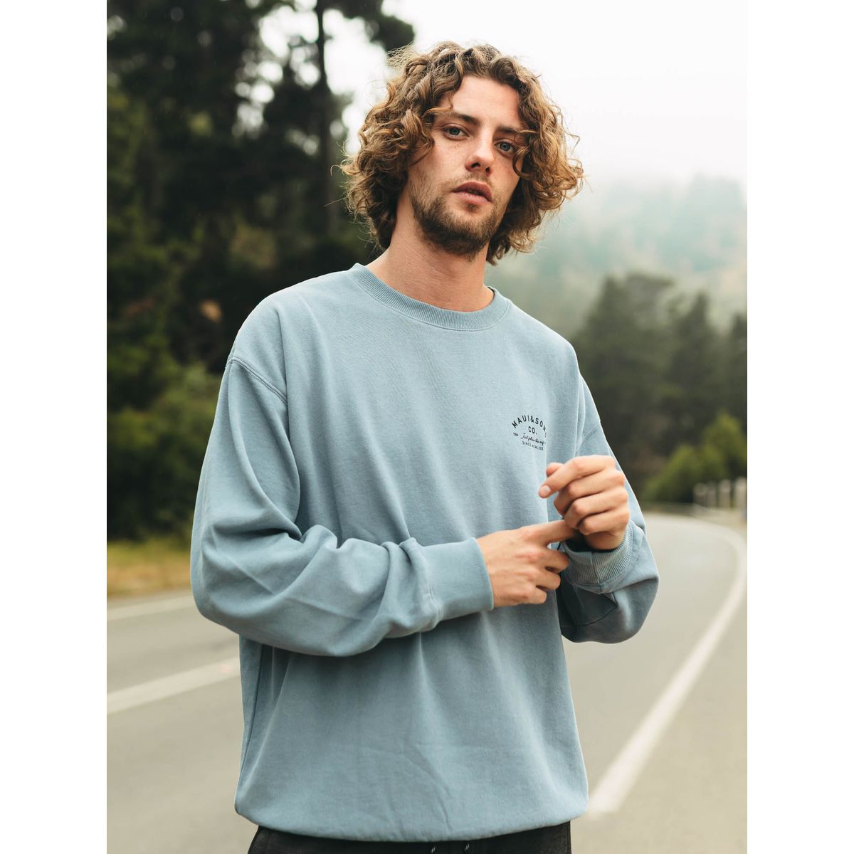 MAUI AND SONS - Poleron CR Follow the surf Celeste Hombre Maui And Sons