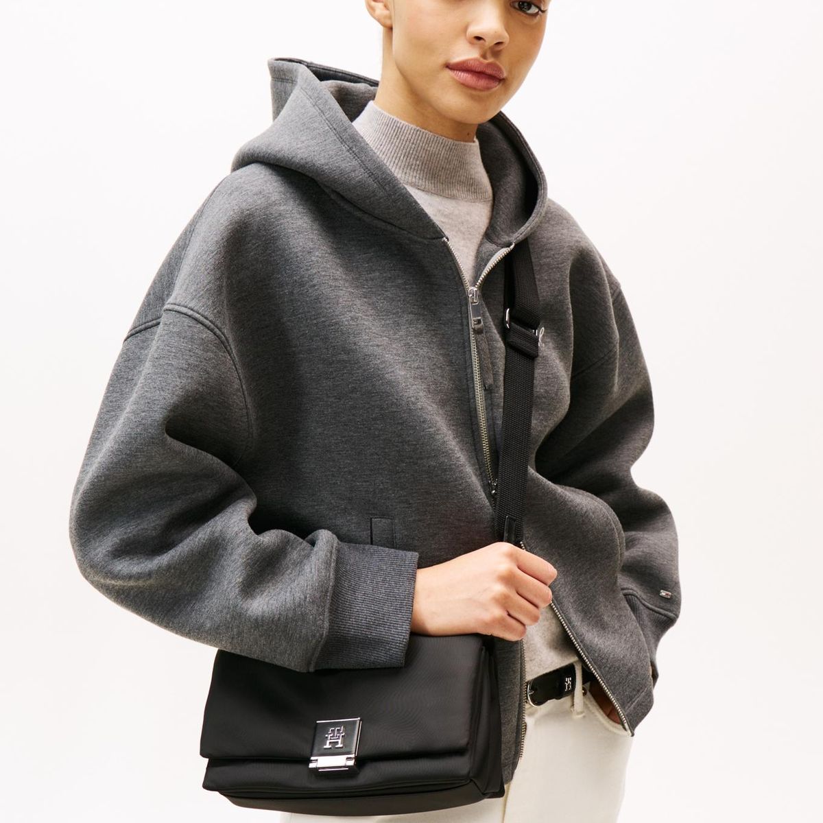 TOMMY HILFIGER - Cartera Bandolera Heritage Negro Tommy Hilfiger