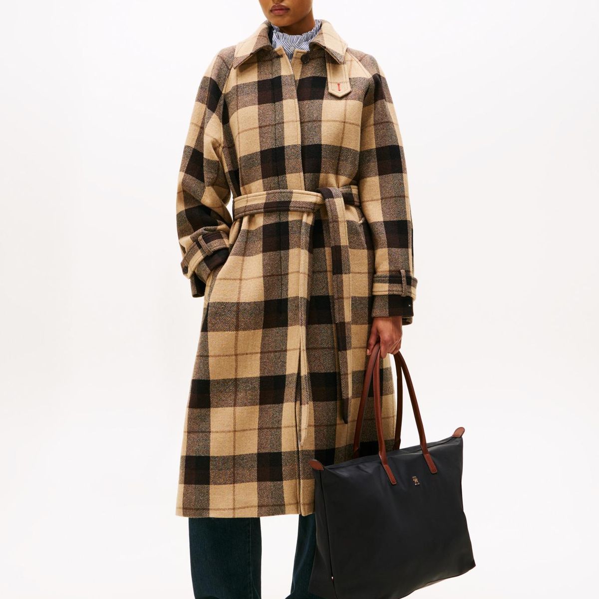 TOMMY HILFIGER - Tote Maxi Popette Monogram Negro Tommy Hilfiger