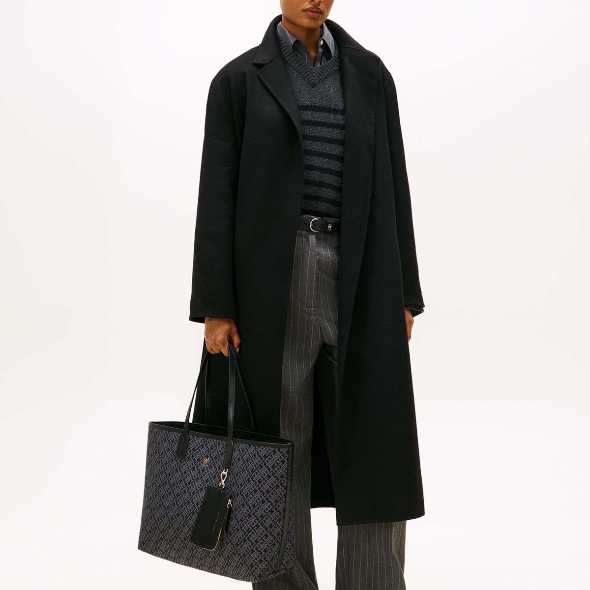 TOMMY HILFIGER - Tote Monogram Jacquard Negro Tommy Hilfiger