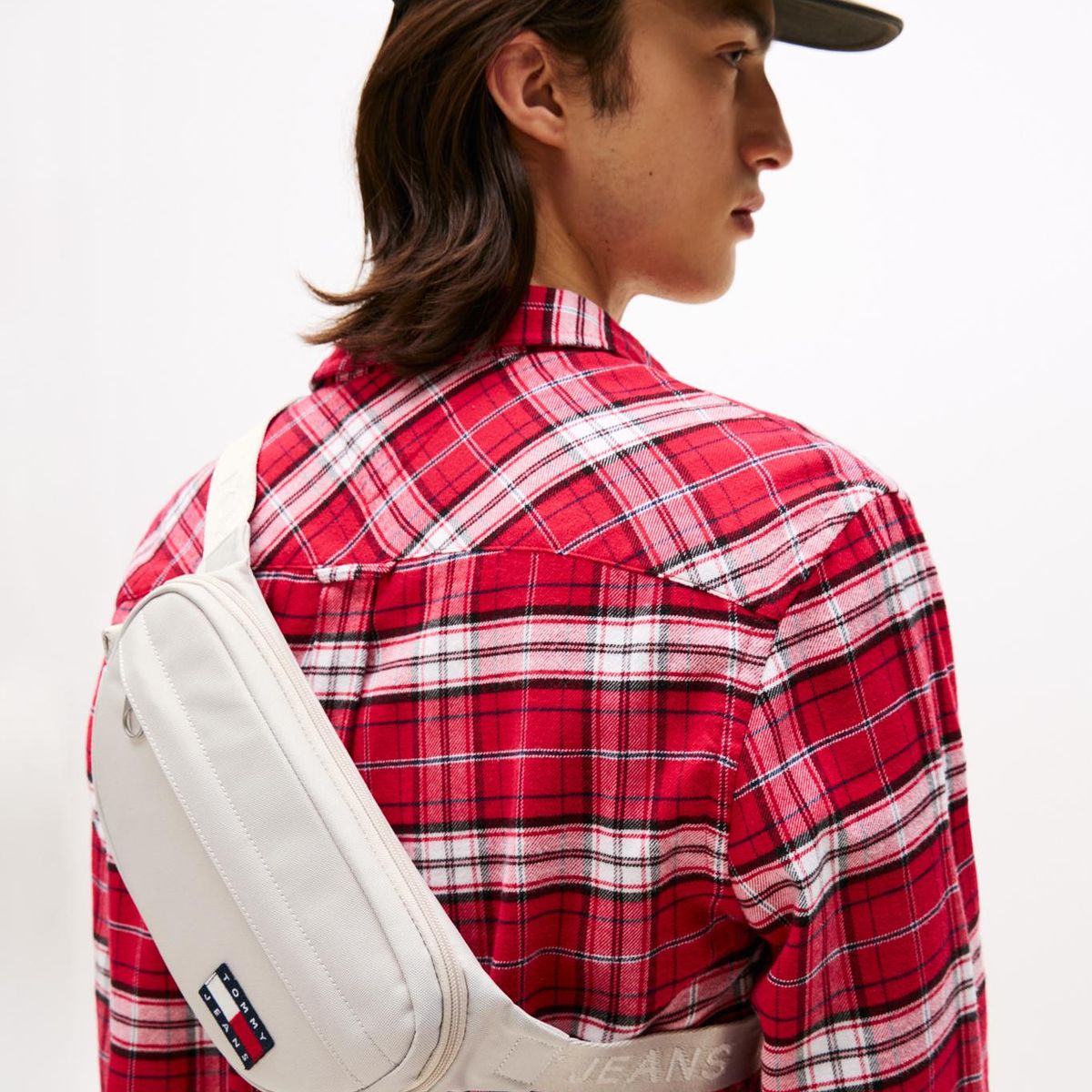 TOMMY HILFIGER - Banano Essential Daily Blanco Tommy Jeans