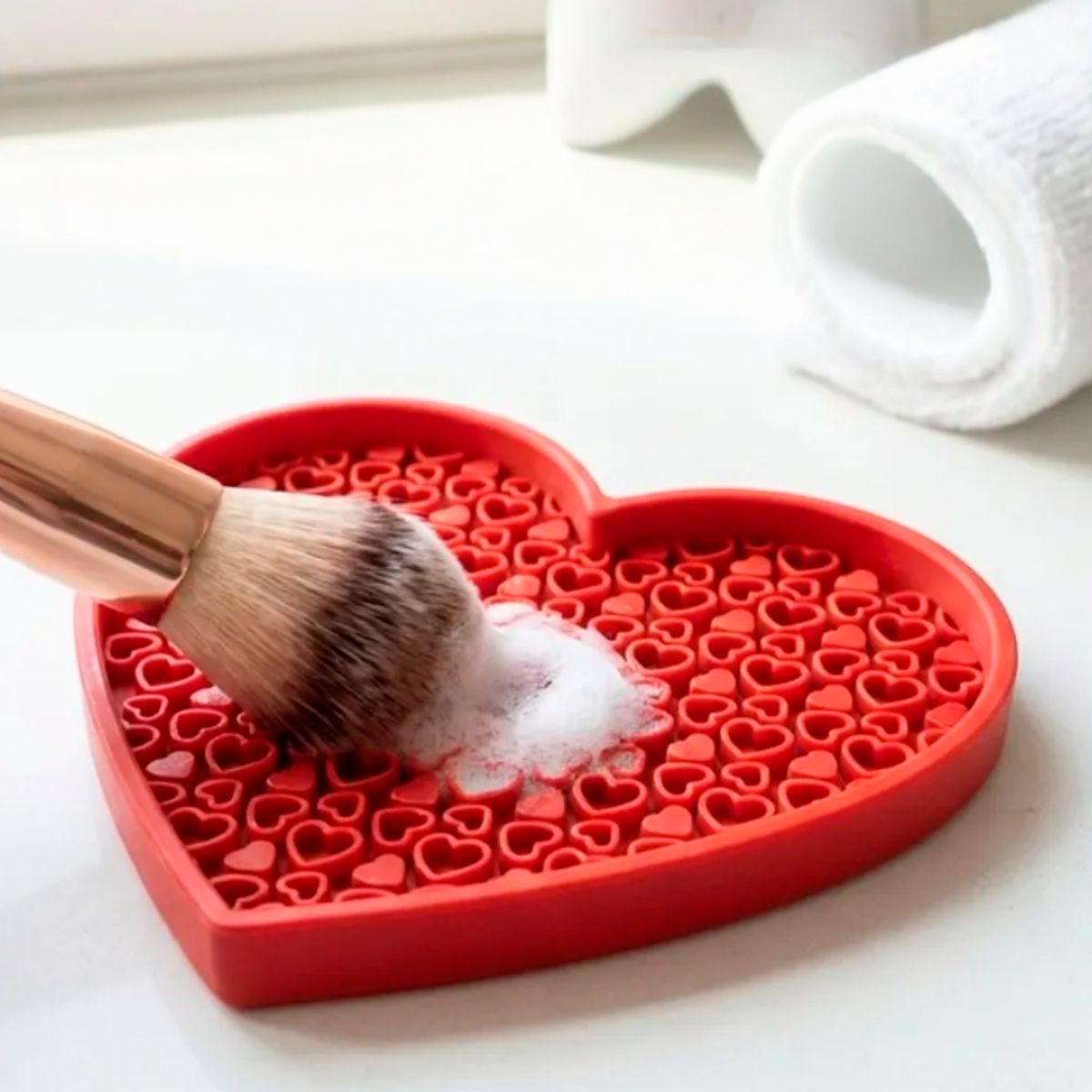 GENERICO - Limpiador de Brochas de Maquillaje - Diseño Corazón