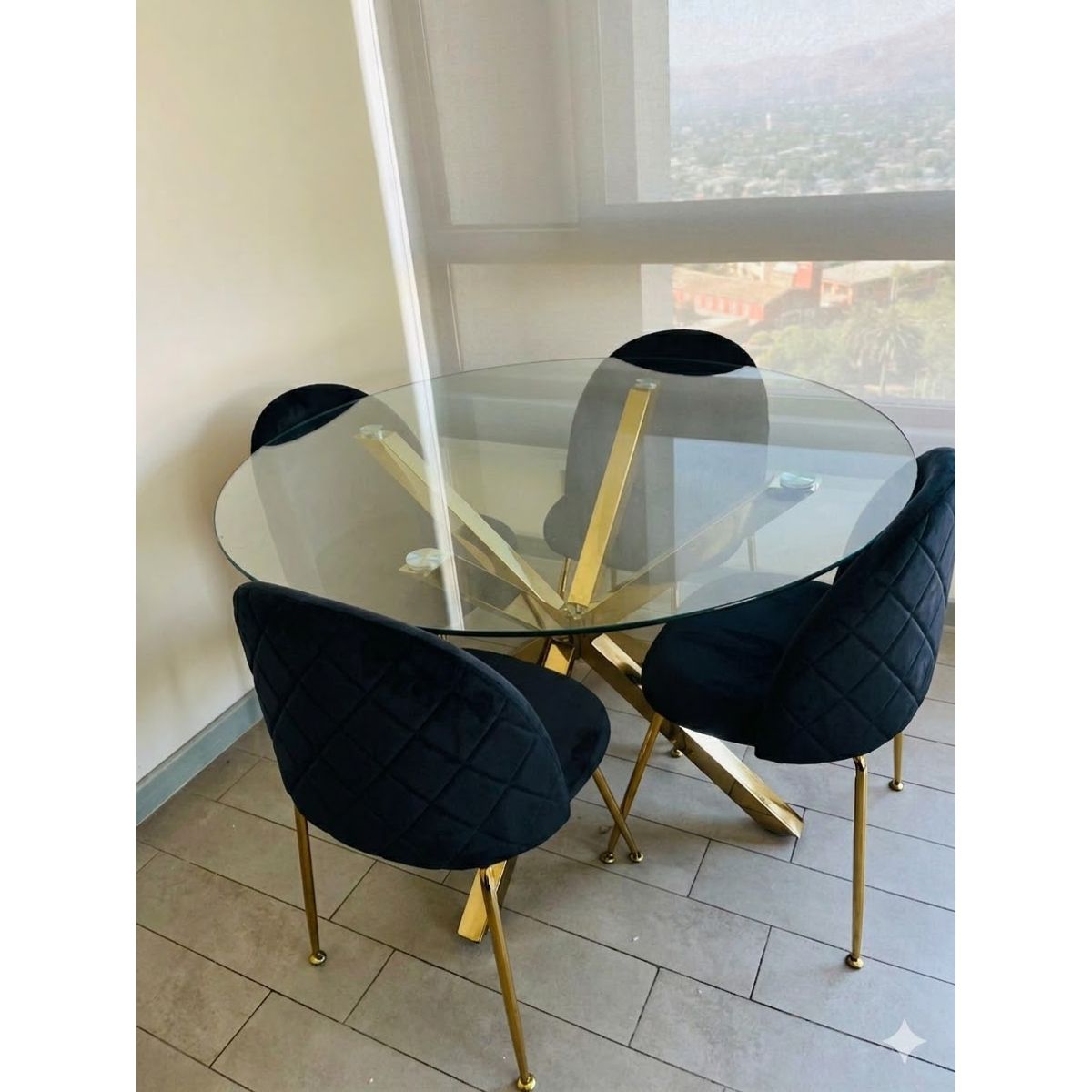 GENERICO - JUEGO DE COMEDOR 100CM + SILLAS FELPA BASE DORADA