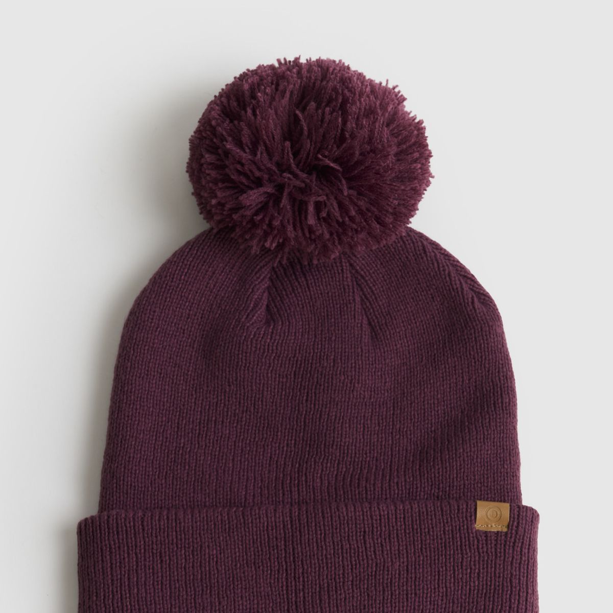 LOUNGE - Gorro Patch Alto Invierno LOUNGE
