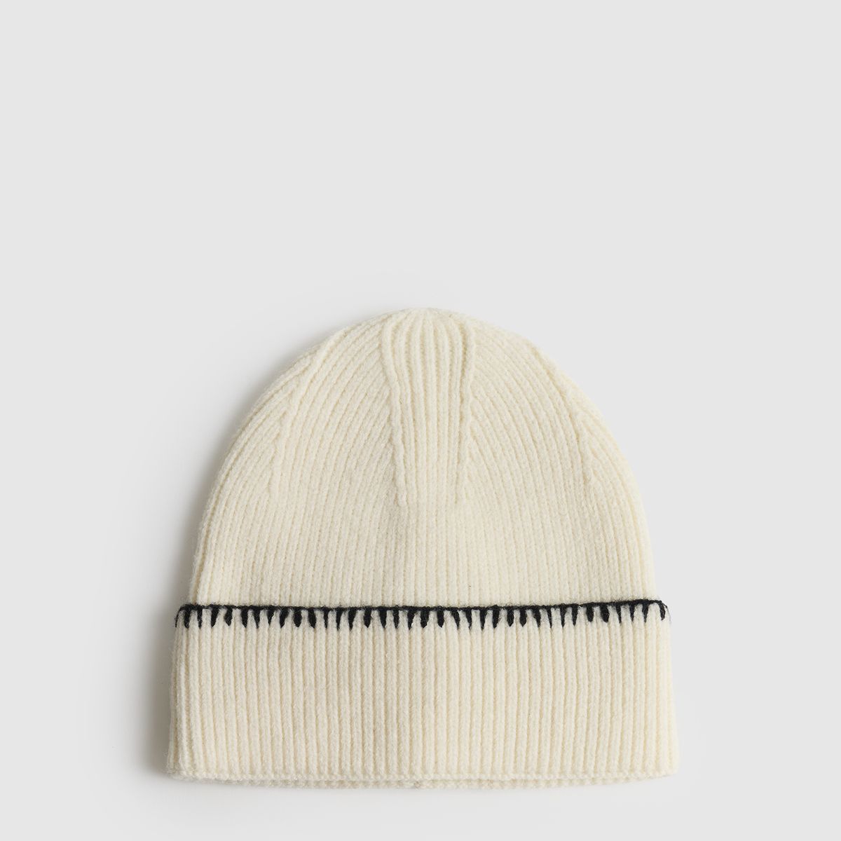 LOUNGE - Gorro Piping Bicolor Alto Invierno LOUNGE