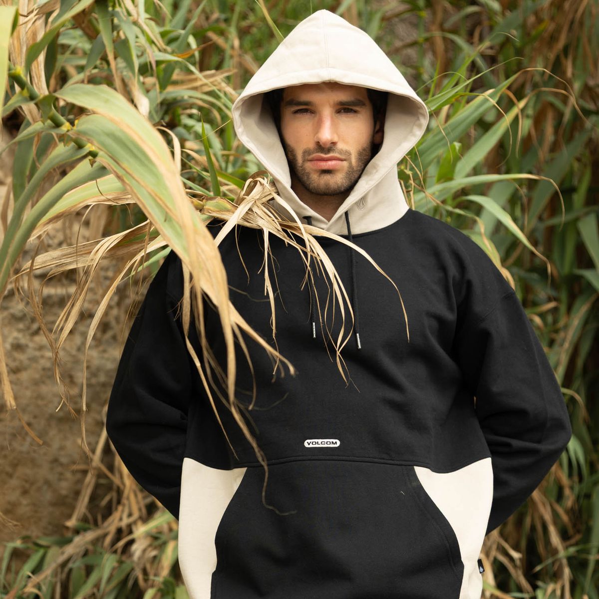 VOLCOM - Poleron Canguro Block VLC Negro Hombre Volcom