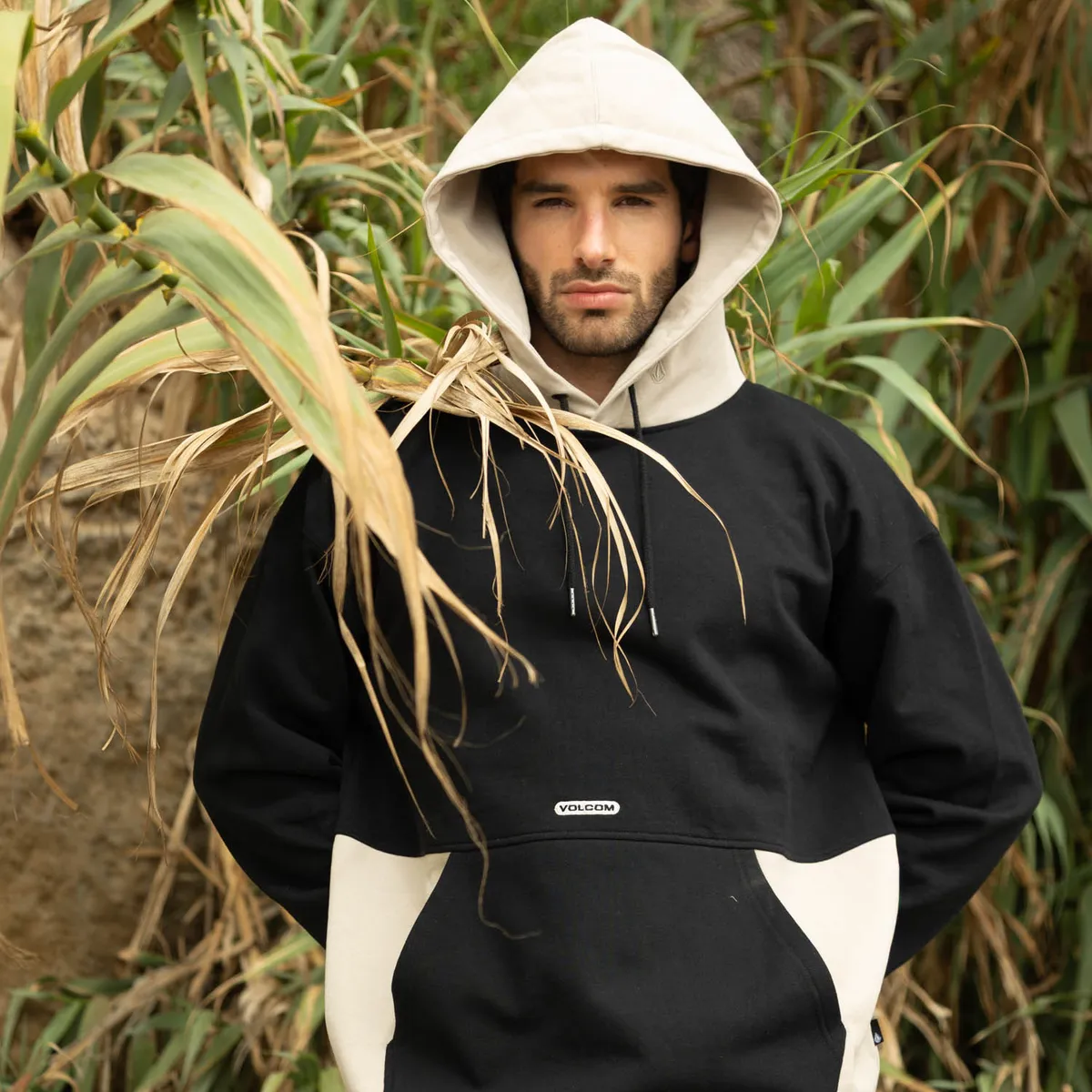 VOLCOM - Poleron Canguro Block VLC Negro Hombre Volcom