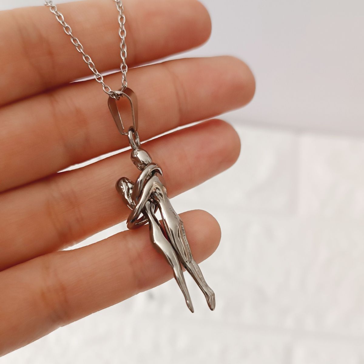 GENERICO - Collar de parejas colgante abrazo de enamorados