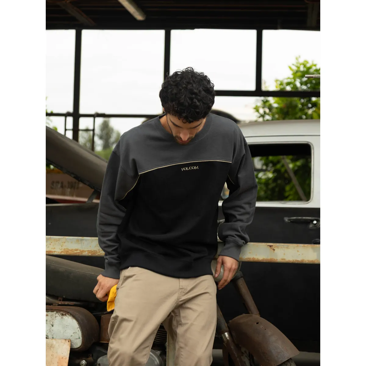VOLCOM - Poleron CR 2K Stone Crew Negro Hombre Volcom