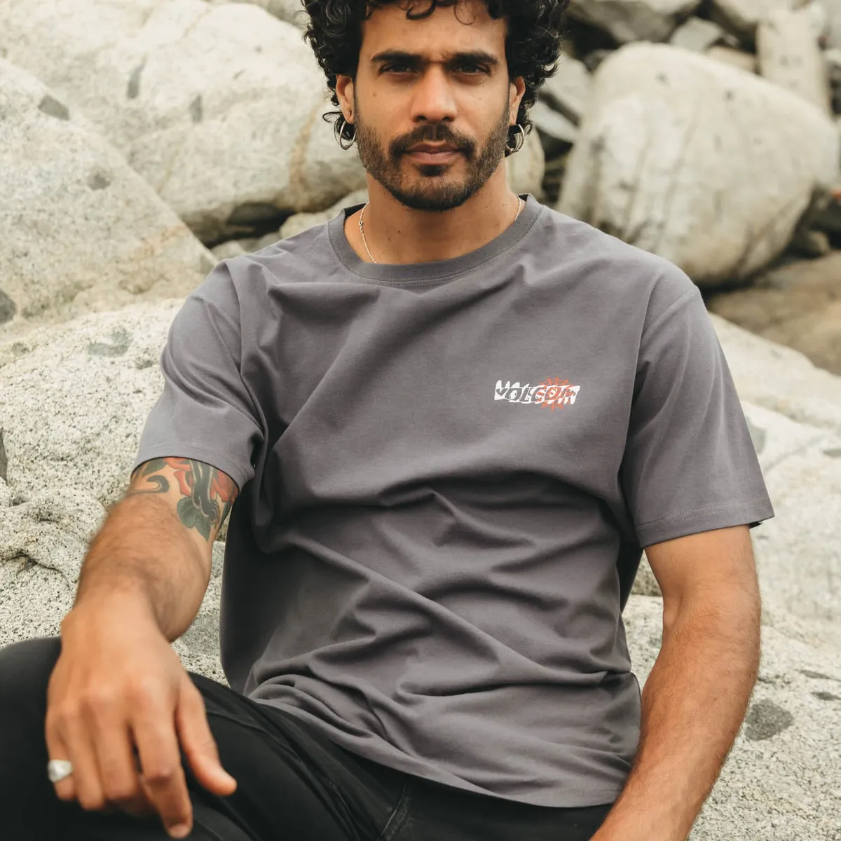 VOLCOM - Polera MC Brain Storm Gris Hombre Volcom