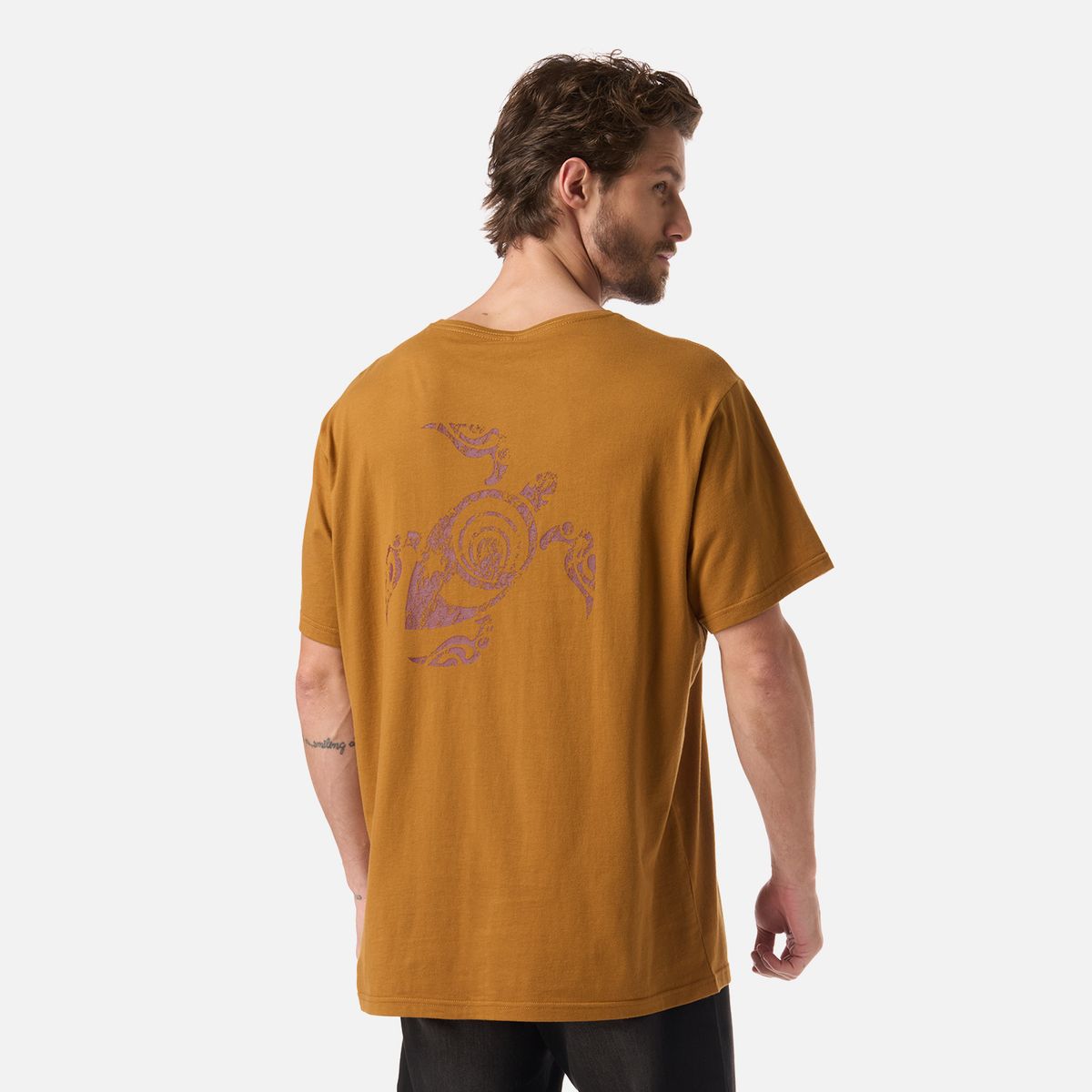 HAKA HONU - Polera Hombre Haka Mostaza Haka Honu
