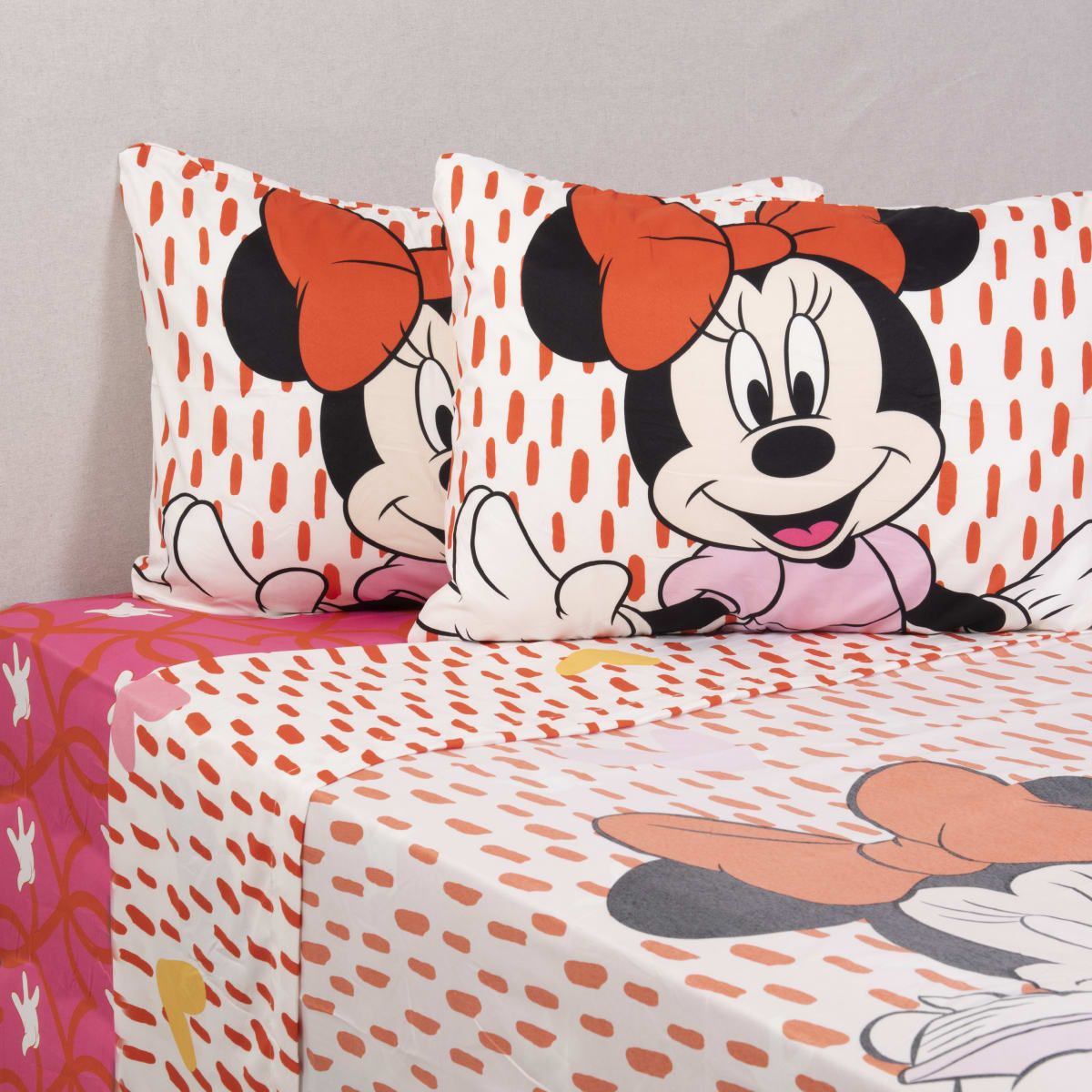 MASHINI - PACK PLUMON RELLENO + SABANA MF 2 PLAZAS MINNIE LIVING
