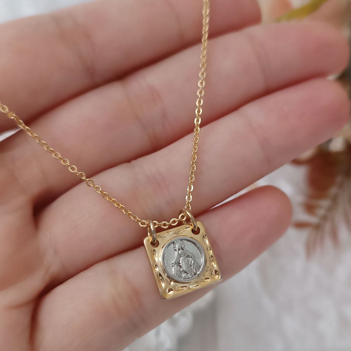 GENERICO - Collar de Virgen del Carmen Escapulario Chapado en Oro