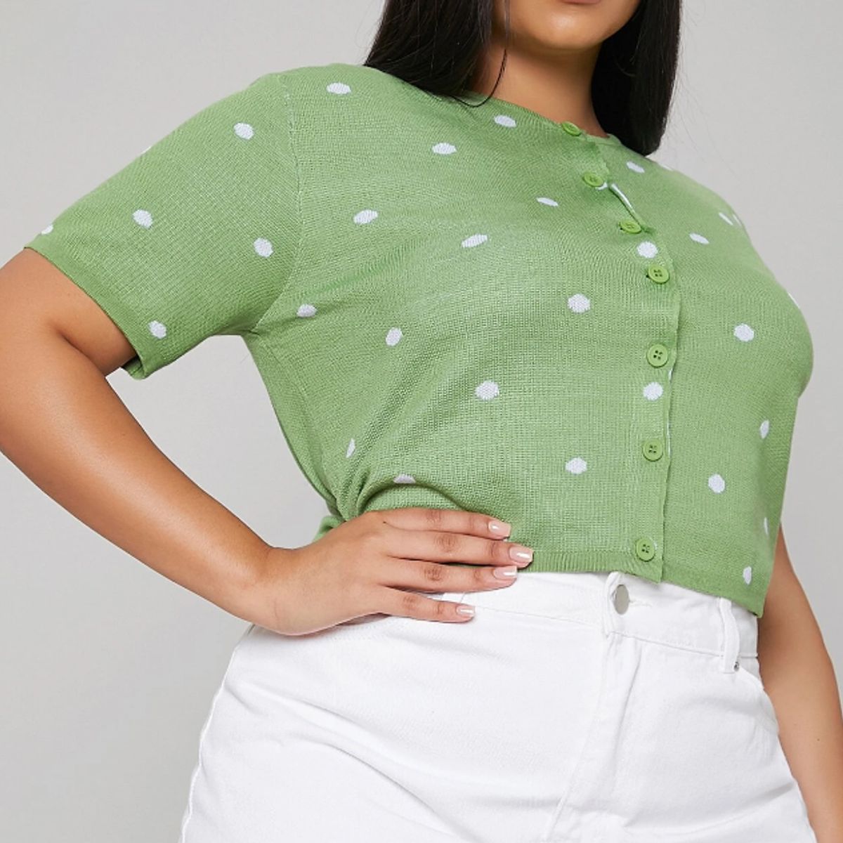 KIRAMA CLOTHING STORE - Blusa Verde Crop con Lunares de Manga Corta