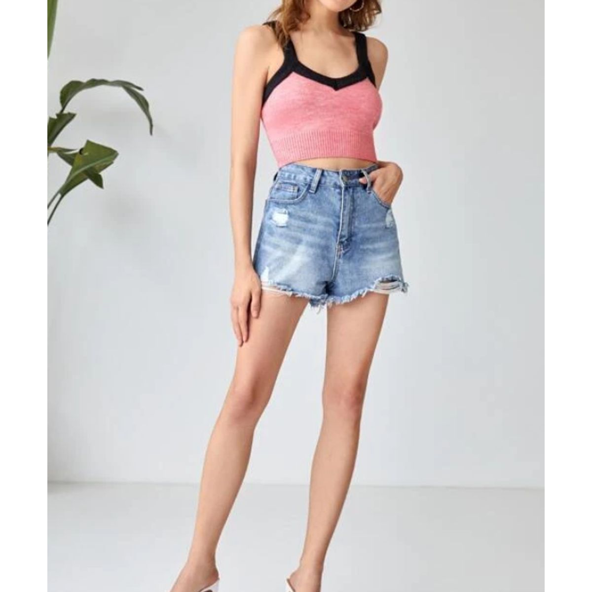 KIRAMA CLOTHING STORE - Top Crop Rosa con Ribete en Contraste