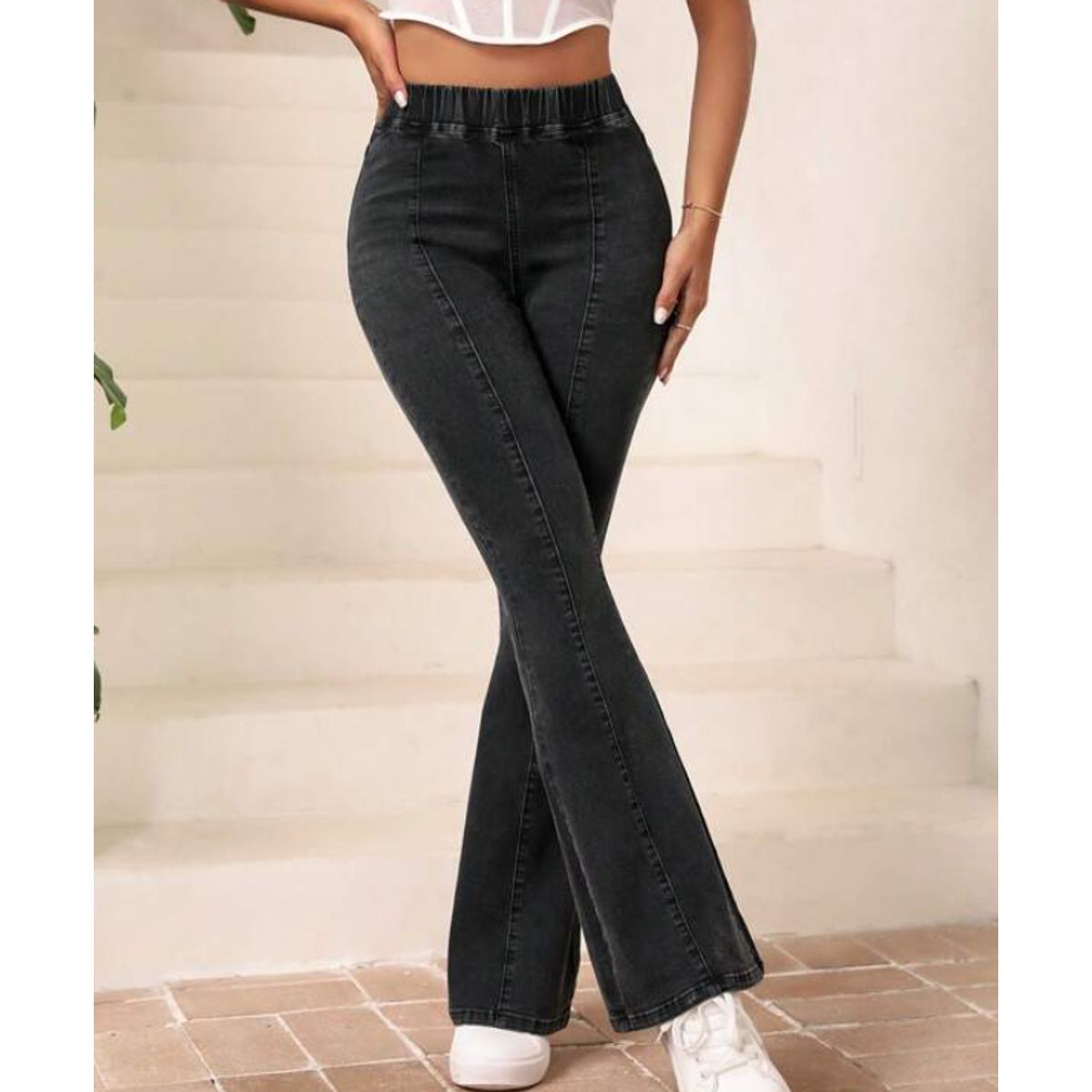 KIRAMA CLOTHING STORE - Jeans Negro Bootcut de Cintura Elástica