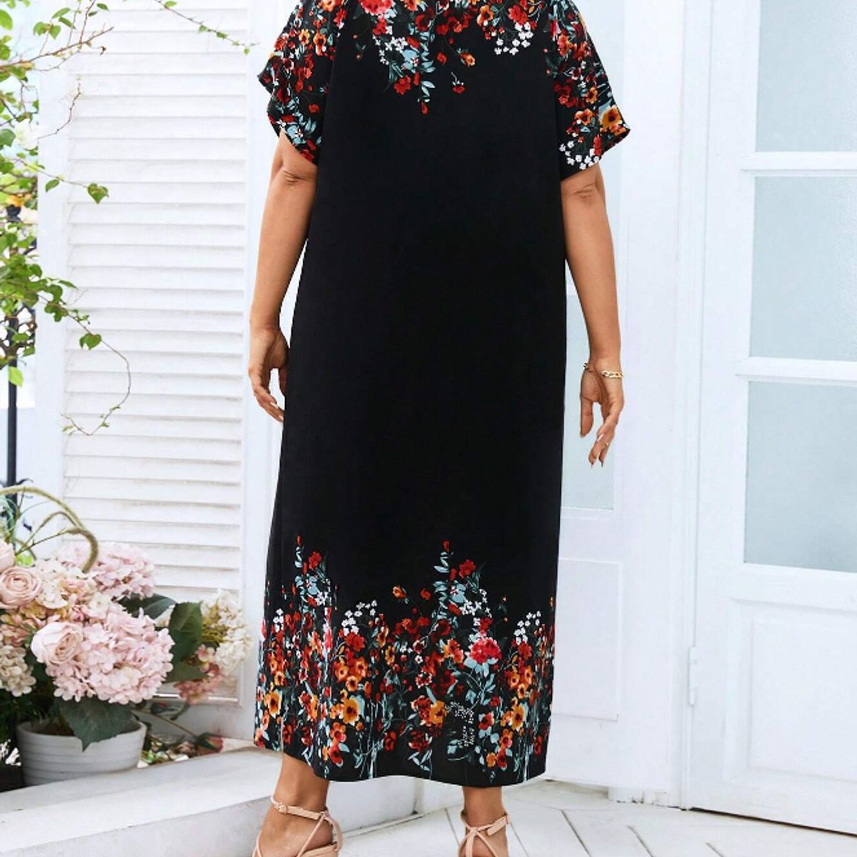 KIRAMA CLOTHING STORE - Vestido Largo Negro Floral Bohemio de Manga Murciélago