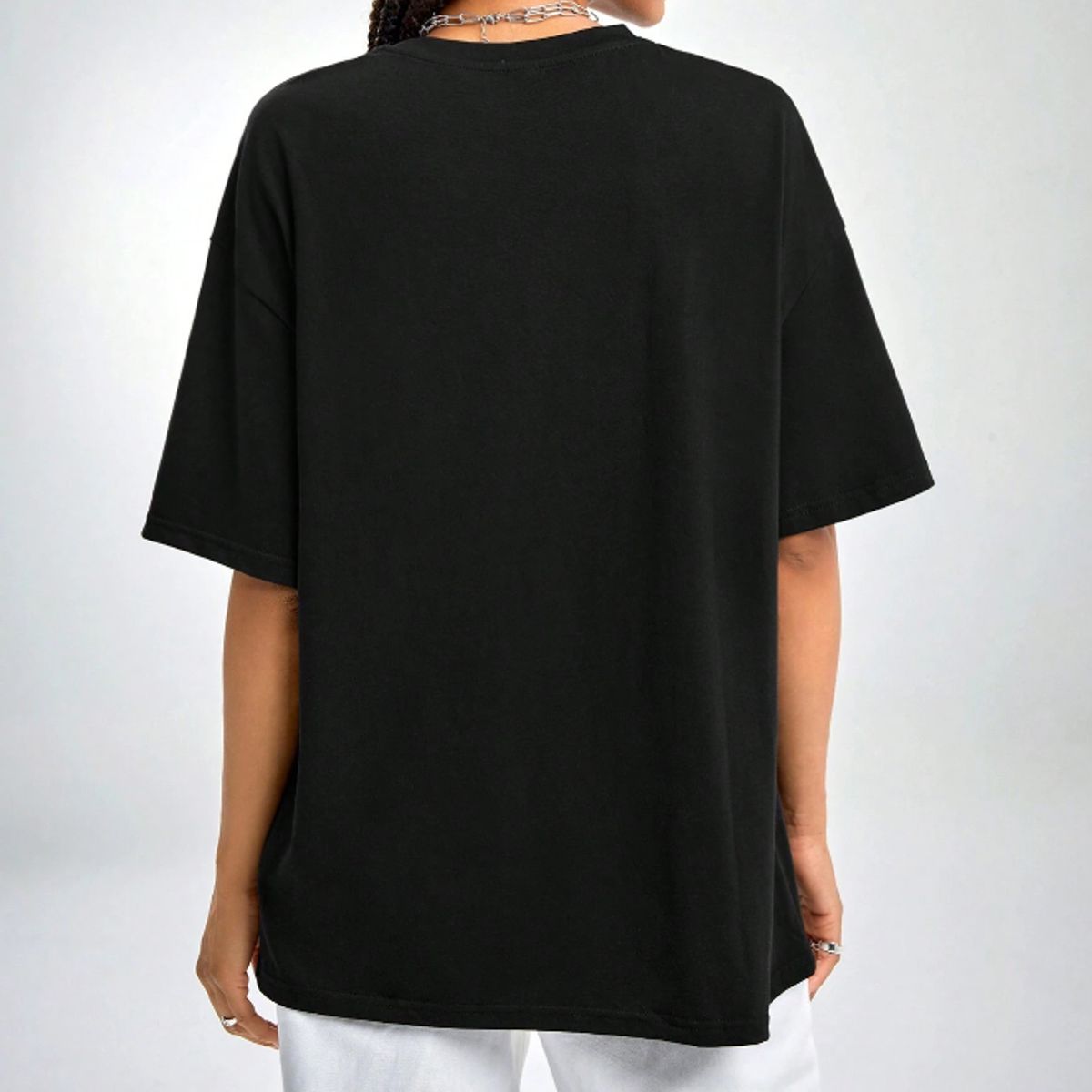 KIRAMA CLOTHING STORE - Camiseta Oversized Negra con Letras “Energetic”