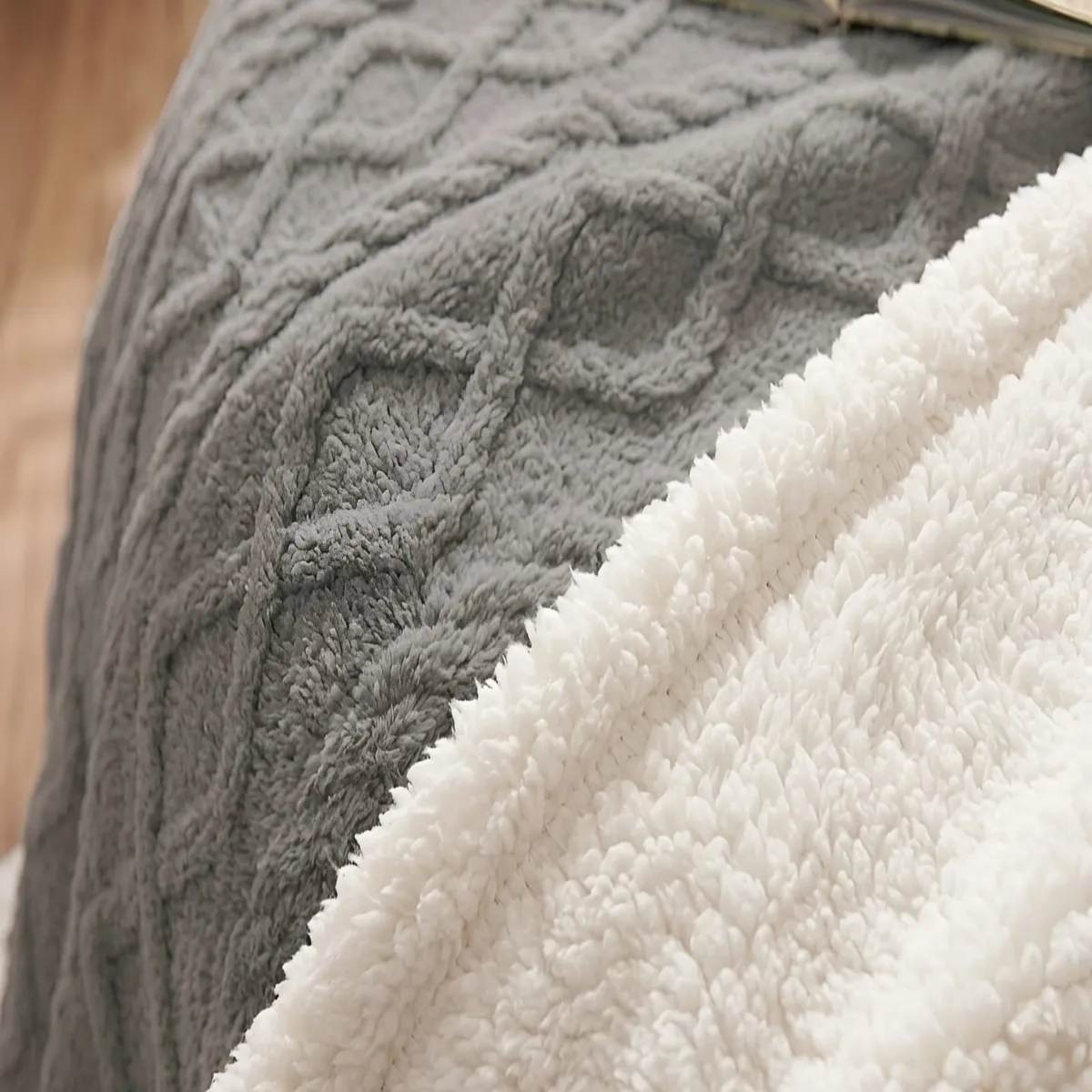 GENERICO - Frazada Sherpa Premium Con Diseño De Diamantes 2 plazas