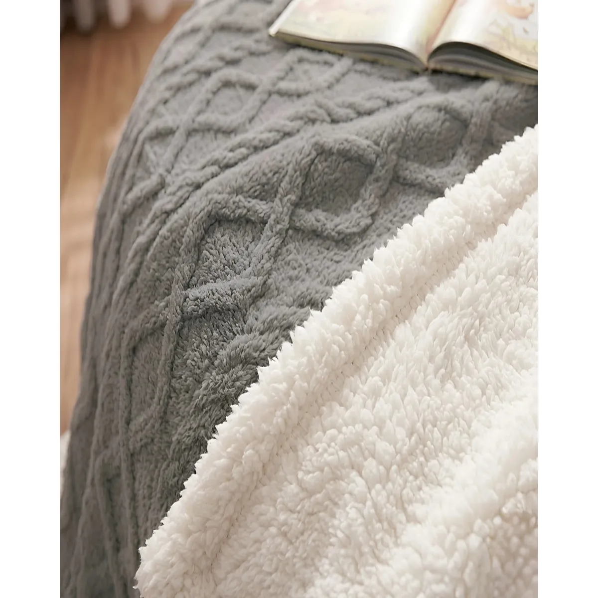 GENERICO - Frazada Sherpa Premium Con Diseño De Diamantes 2 plazas