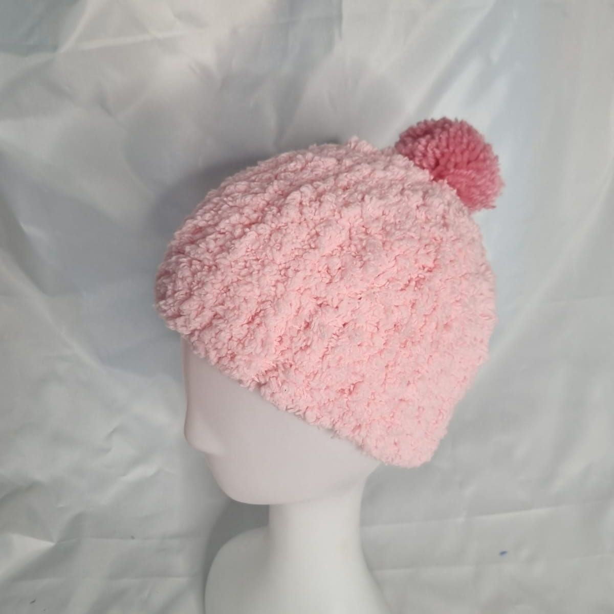EL ESPACIO DE TOMMY - Gorro infantil rosado pompon