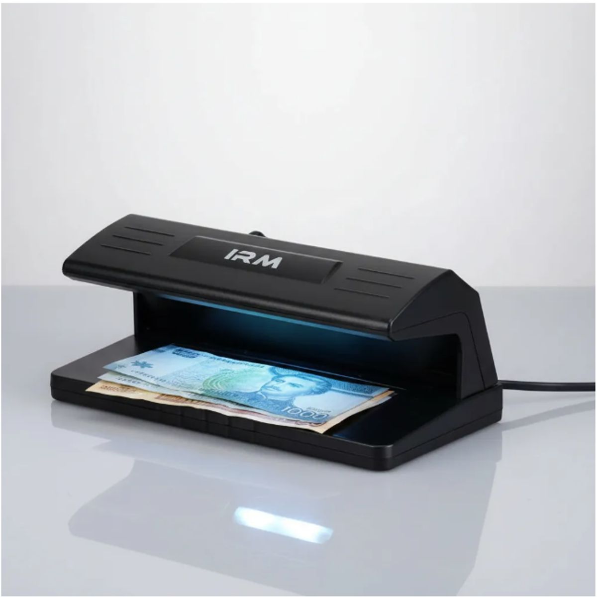Máquina USB Detector Billete Falso Luz Ultravioleta, marca IRM - Foto 2