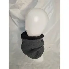 EL ESPACIO DE TOMMY - Cuello invierno gris cordero negro