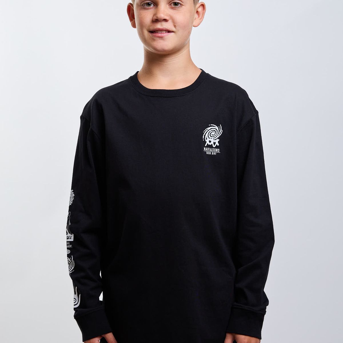 MAUI AND SONS - Polera ML Solace Negro Infantil Maui And Sons