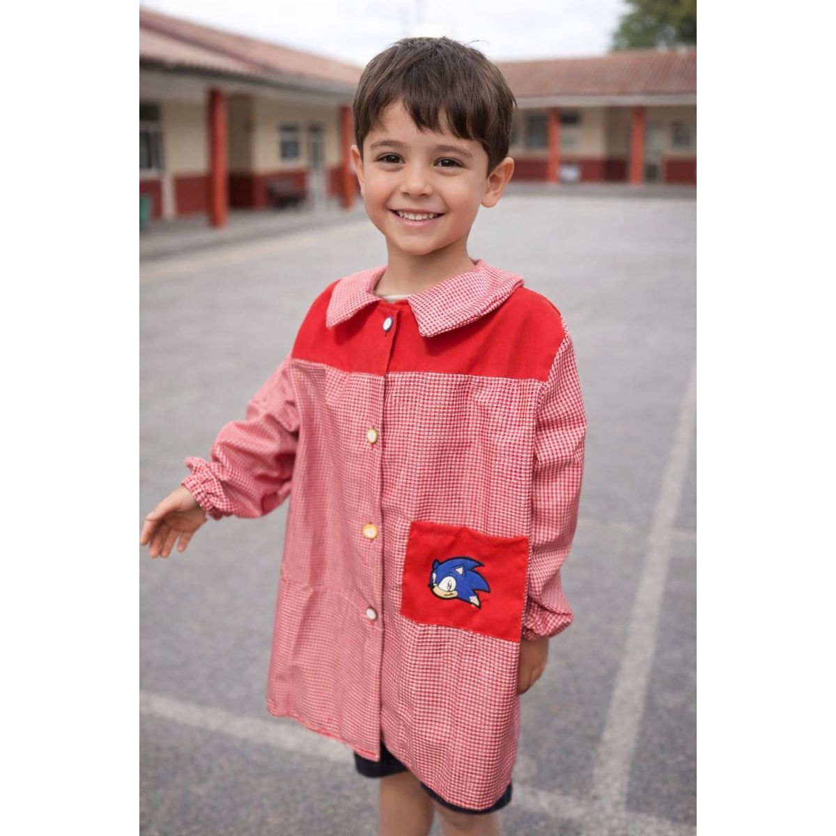 GENERICO - DELANTAL DE PARVULO PARA NIÑOS  TALLA  6 ROJO