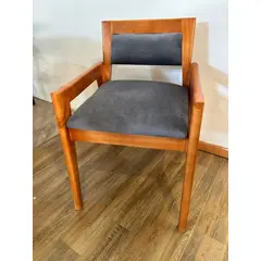 CREACIONES LUCAG - Sillas comedor mediterraneas de madera miel tapiz gris oscuro