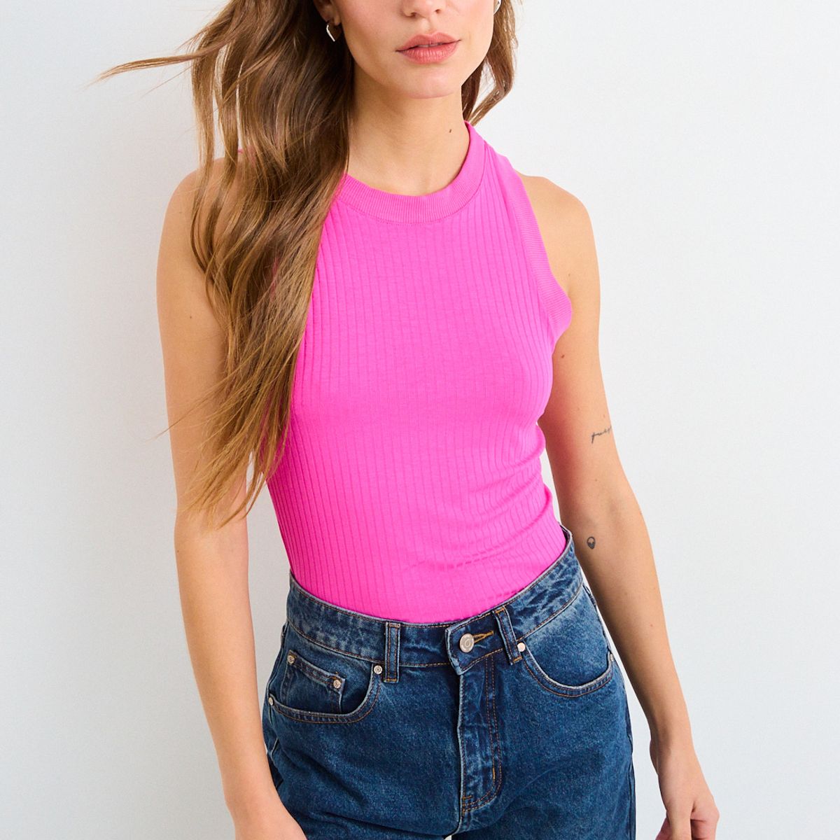 IO - Polera Sin Mangas Lisa Mujer Fucsia Io