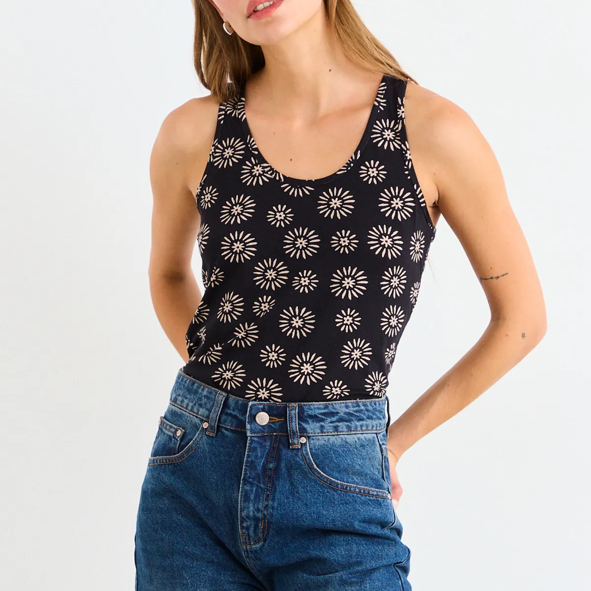 IO - Polera Fantasia Mujer Negro Io