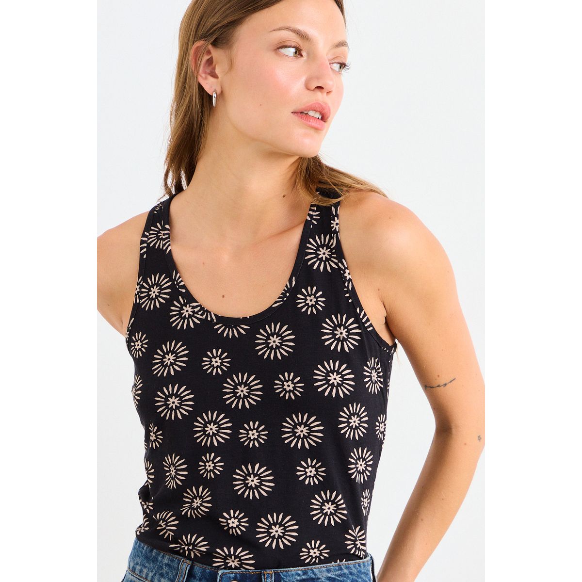 IO - Polera Fantasia Mujer Negro Io