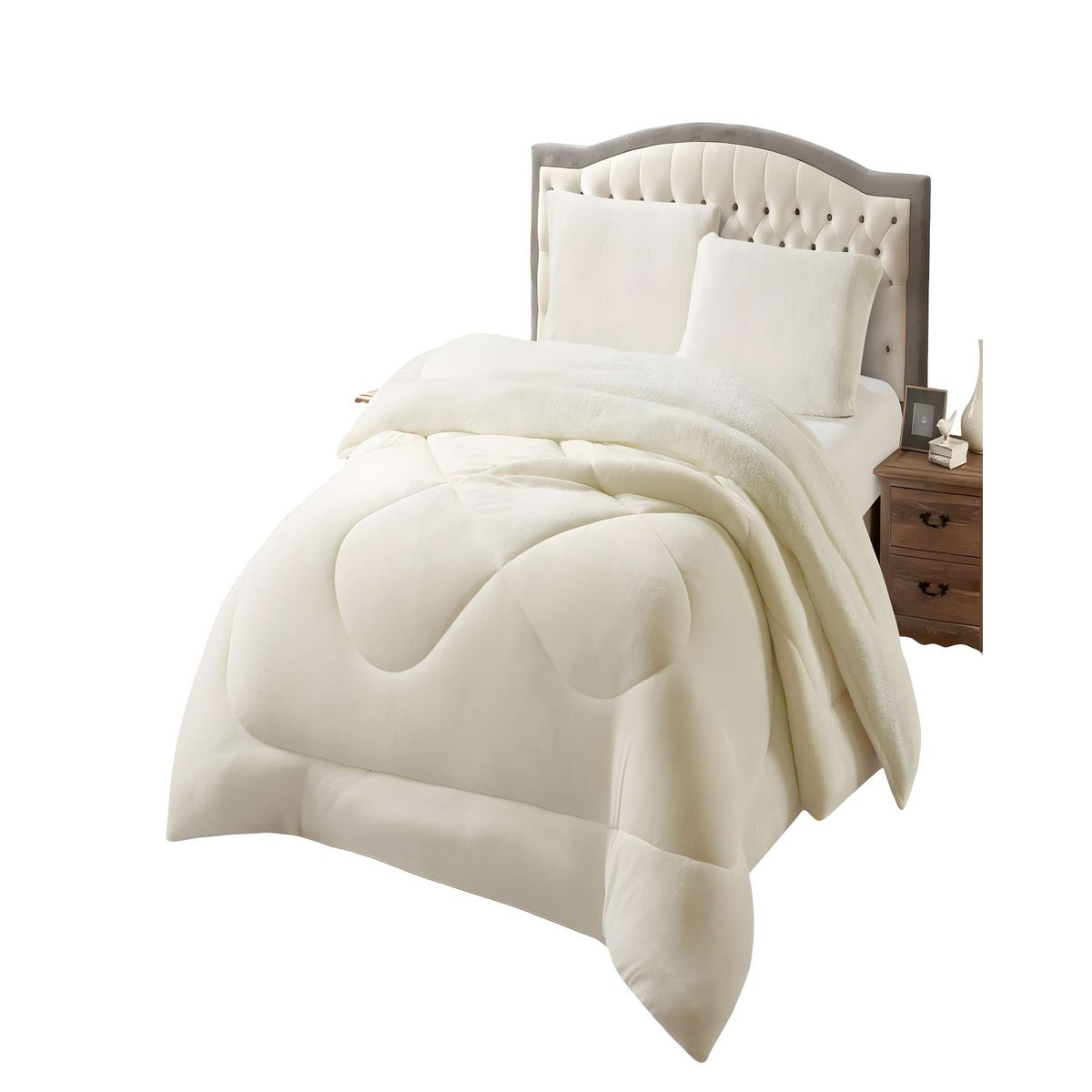 GENERICO - COBERTOR SHERPA PLUSH CS PLAZA Y MEDIA BLANCO INVIERNO
