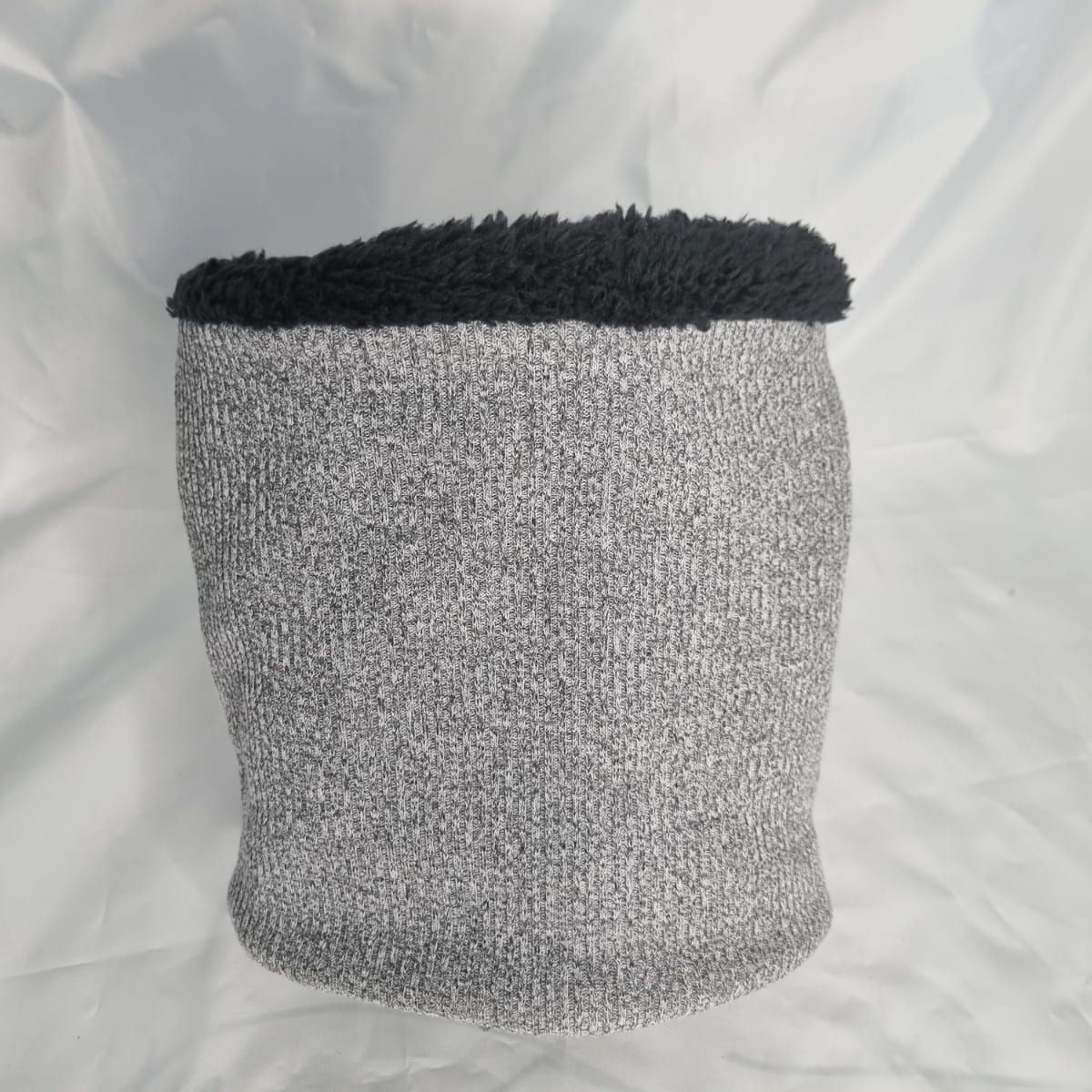 EL ESPACIO DE TOMMY - Cuello invierno infantil gris con cordero negro