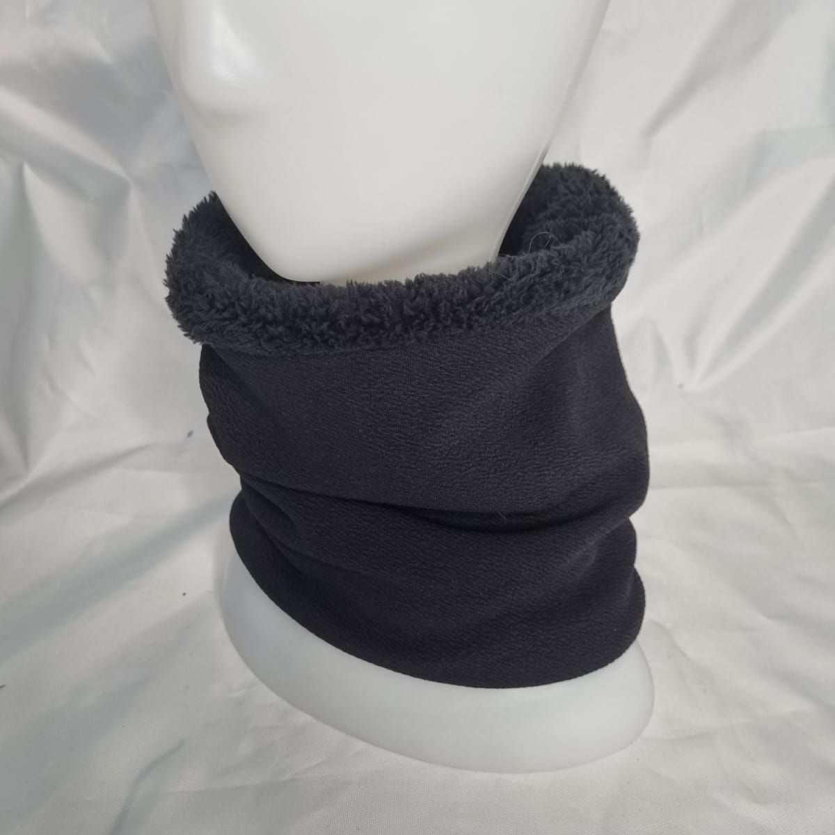 EL ESPACIO DE TOMMY - Cuello invierno infantil negro con cordero negro