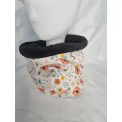 EL ESPACIO DE TOMMY - Cuello invierno adulto flores con cordero negro