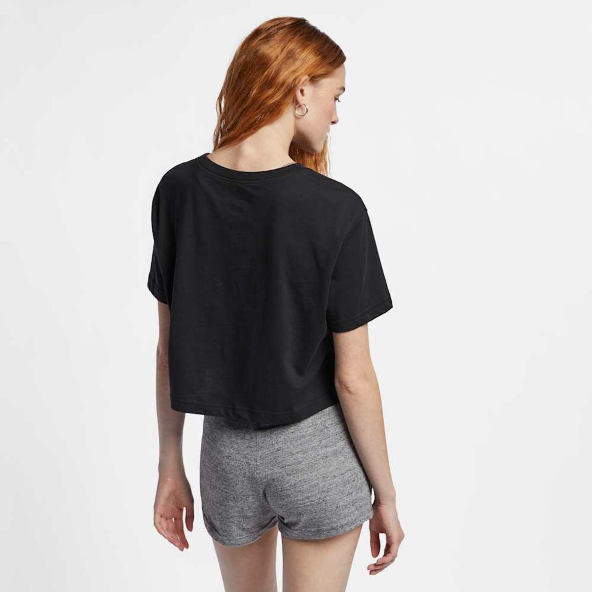 NIKE - Polera Nike Sportswear Essentials Negro Mujer