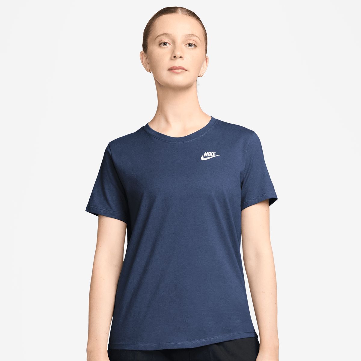 NIKE - Polera Nike Sportswear Club Essentials Azul Mujer