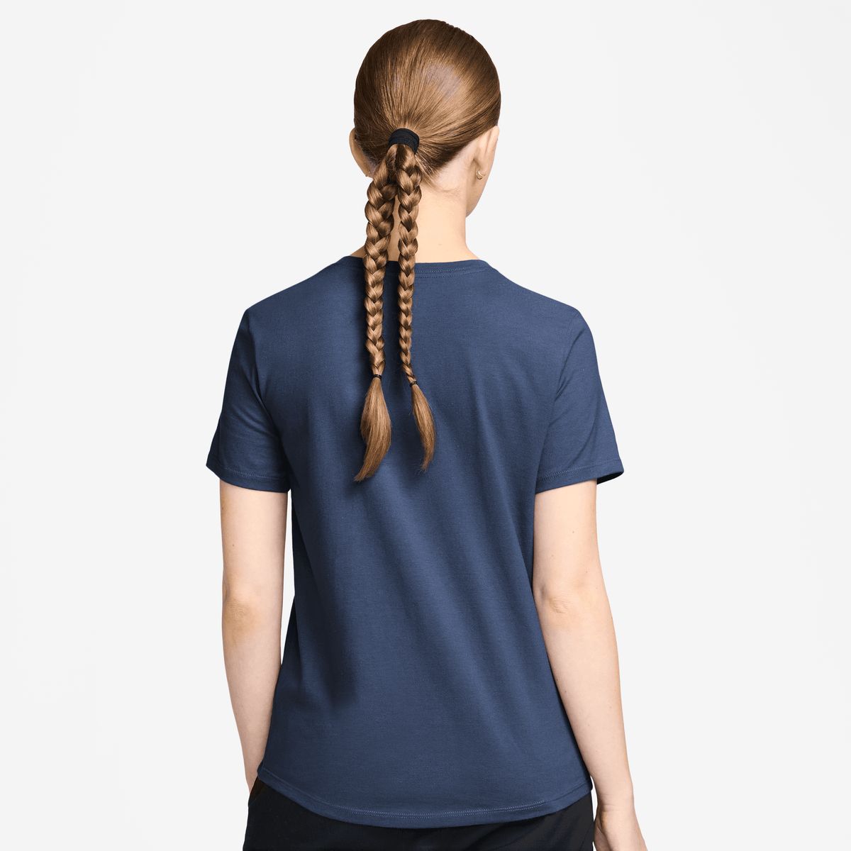 NIKE - Polera Nike Sportswear Club Essentials Azul Mujer