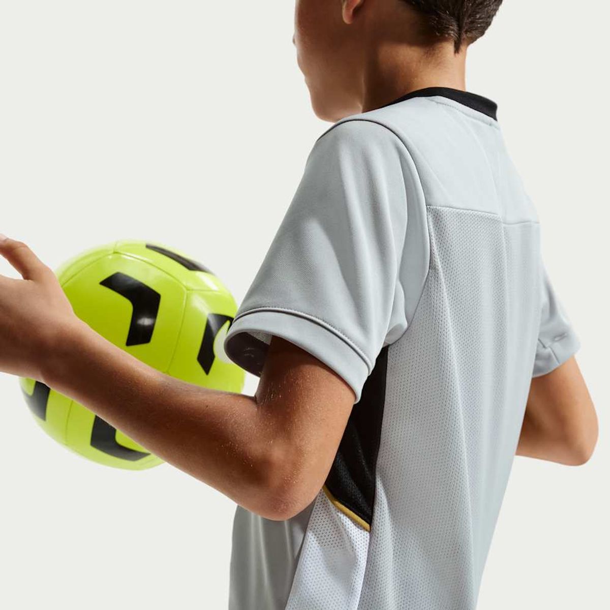 NIKE - Polera Nike Academy Negro Hombre